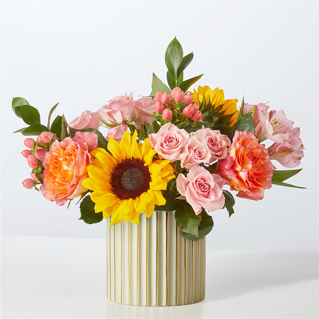 Sun's Out Bouquet – CAAN FLORAL & GREENHOUSES LLC, Sheboygan WI