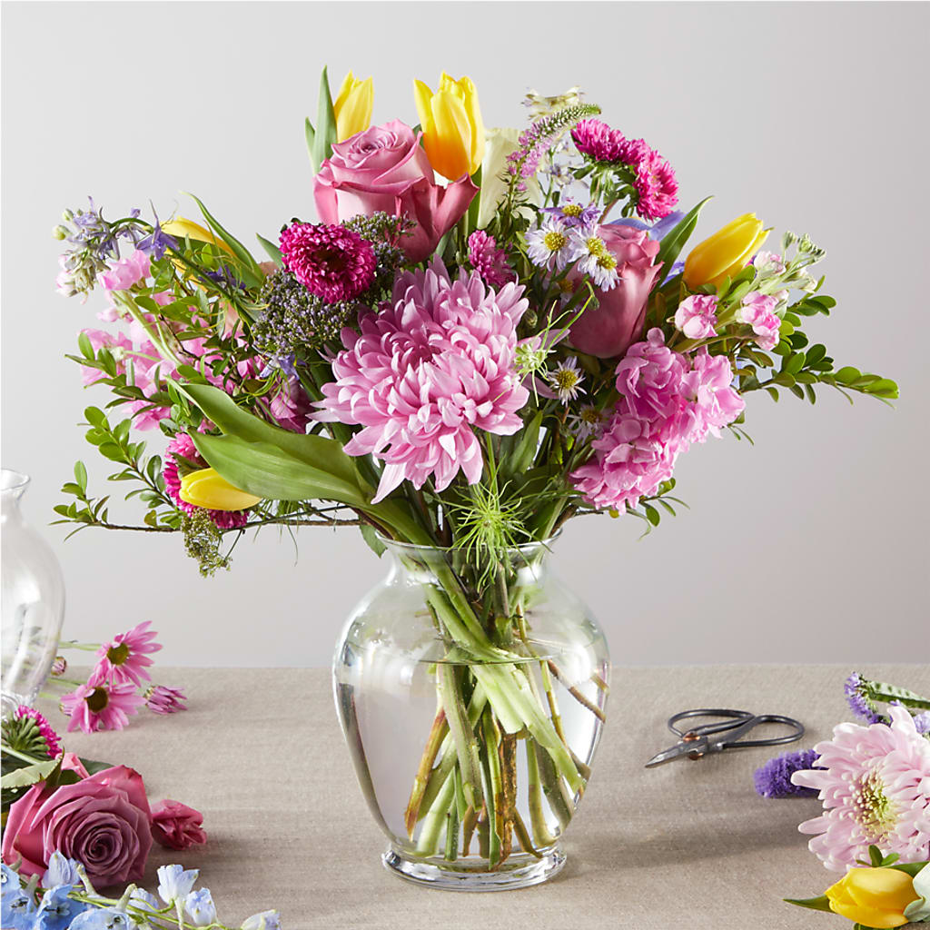 Pastel Tradition - A Florist Original – CAAN FLORAL & GREENHOUSES LLC, Sheboygan WI