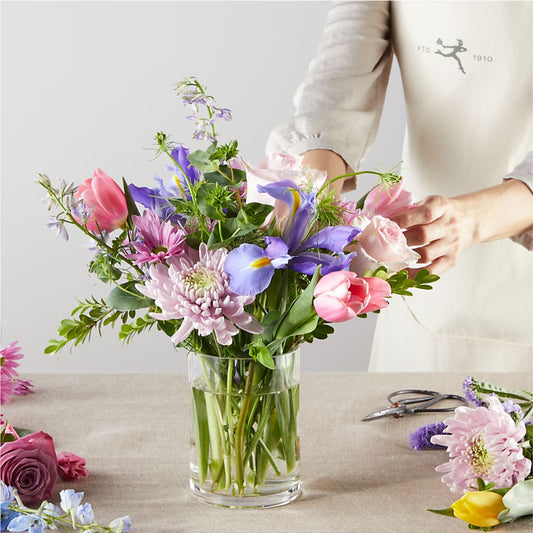 Pastel Tradition - A Florist Original – CAAN FLORAL & GREENHOUSES LLC, Sheboygan WI