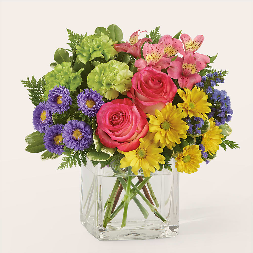 Candy Jar Bouquet – CAAN FLORAL & GREENHOUSES LLC, Sheboygan WI