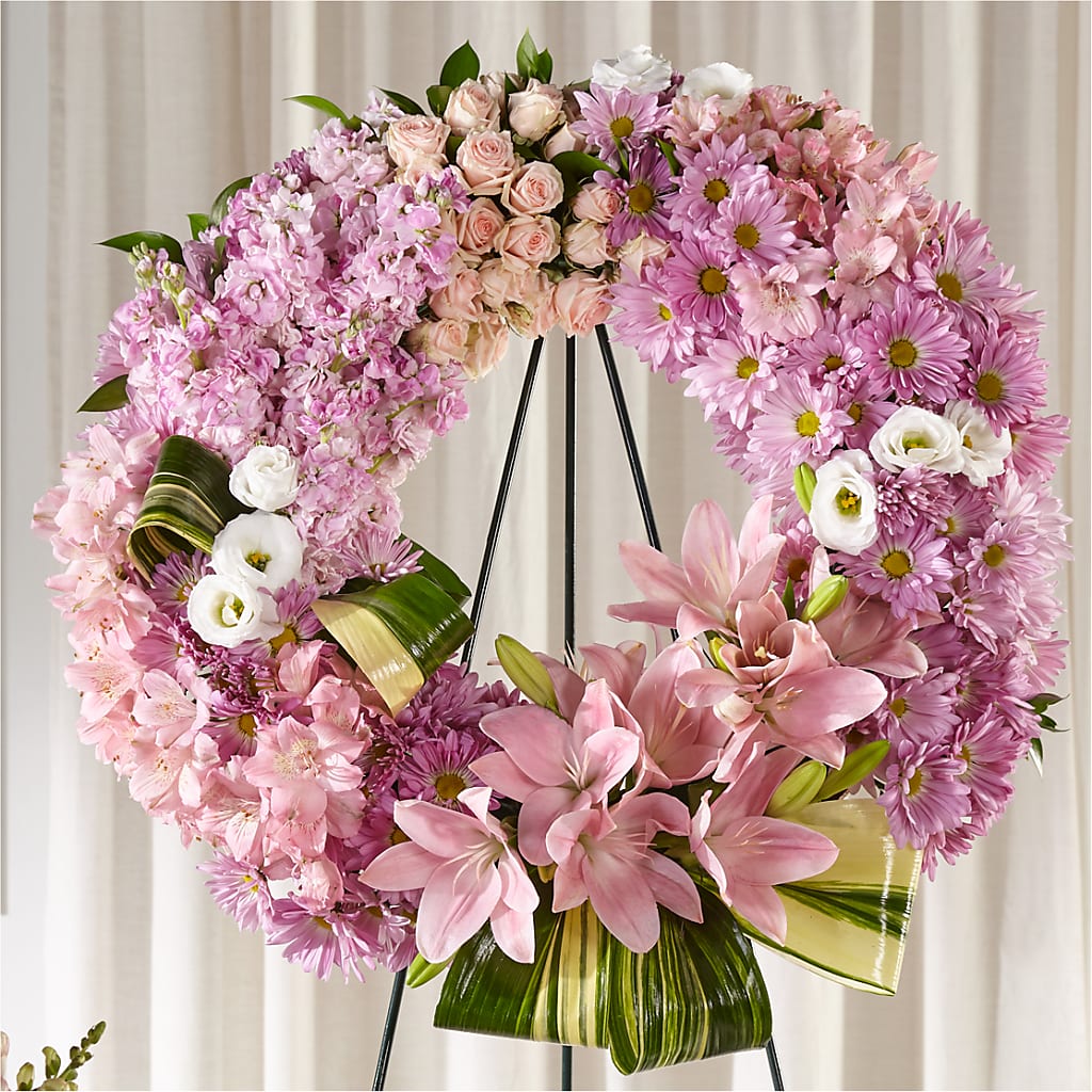 Gift of Warmth Wreath – CAAN FLORAL & GREENHOUSES LLC, Sheboygan WI