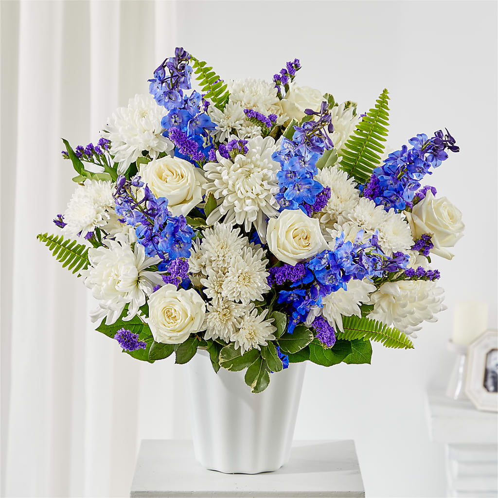 Hold Dear Tabletop Basket – CAAN FLORAL & GREENHOUSES LLC, Sheboygan WI