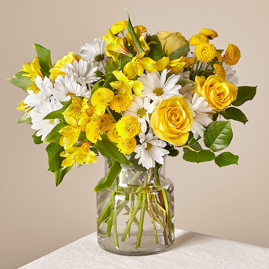 Sunny Sentiments Bouquet – CAAN FLORAL & GREENHOUSES LLC, Sheboygan WI