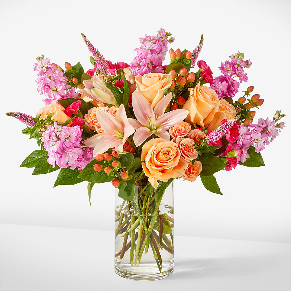 Bisous Bouquet – CAAN FLORAL & GREENHOUSES LLC, Sheboygan WI