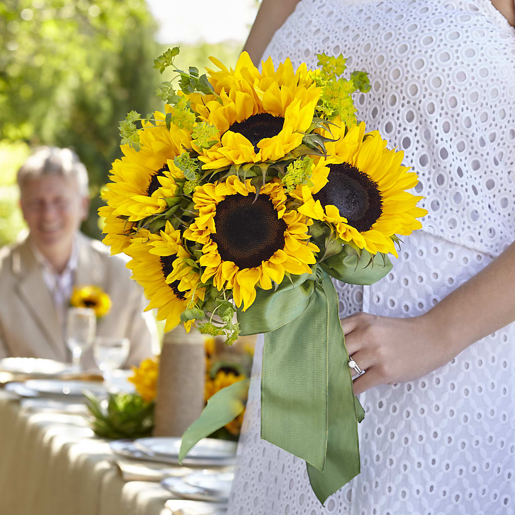 Free Spirit Bouquet – CAAN FLORAL & GREENHOUSES LLC, Sheboygan WI