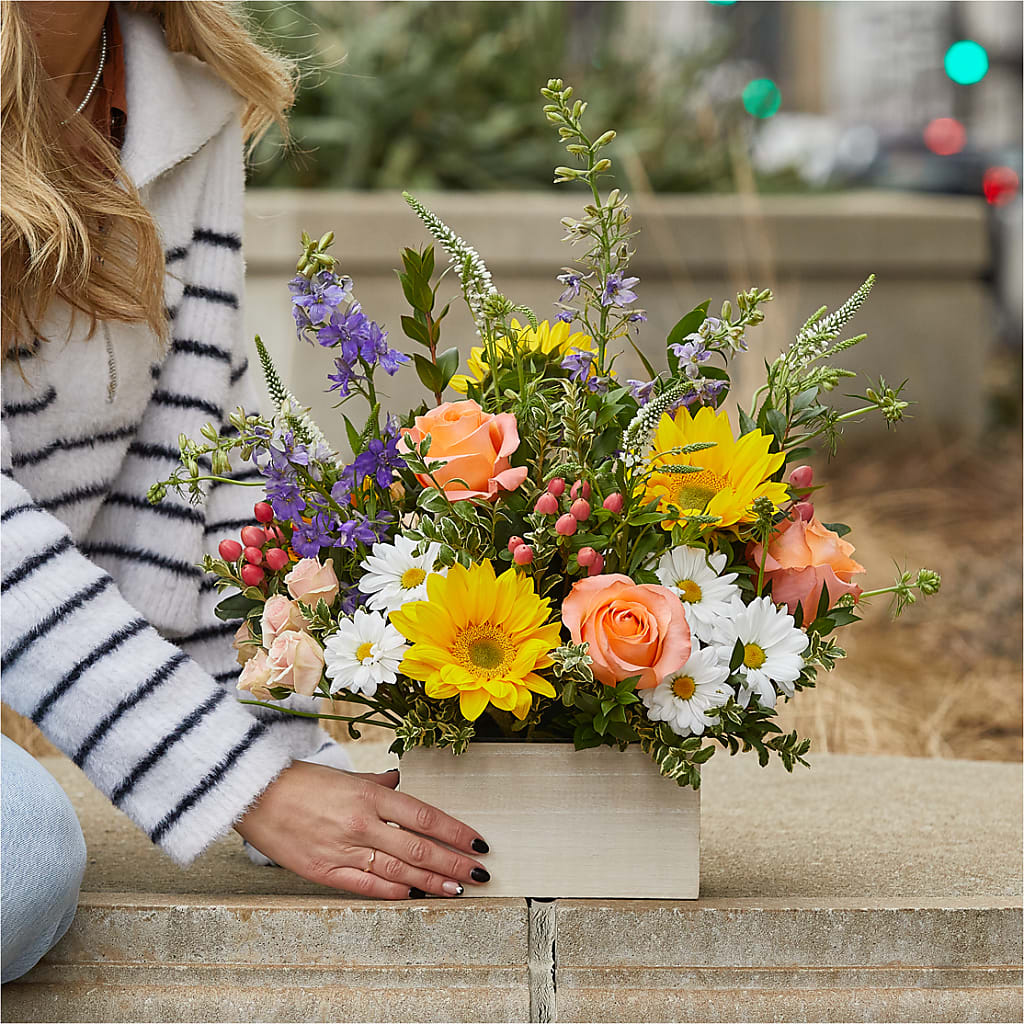 The Good Life Bouquet – CAAN FLORAL & GREENHOUSES LLC, Sheboygan WI