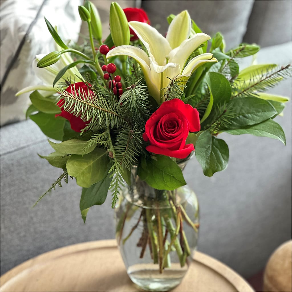 Sparkling Snowflakes Bouquet – CAAN FLORAL & GREENHOUSES LLC, Sheboygan WI