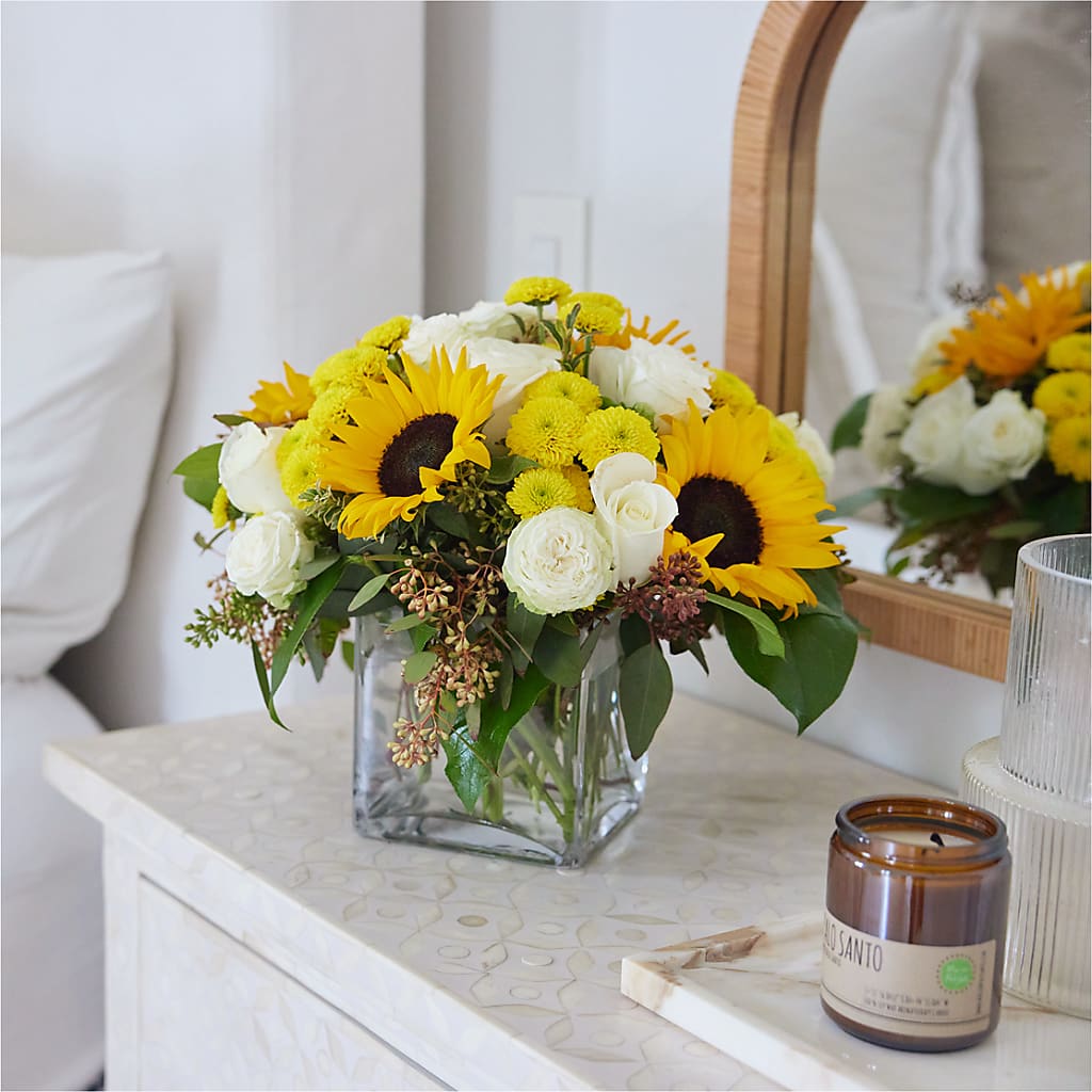 Luminous Morning Bouquet – CAAN FLORAL & GREENHOUSES LLC, Sheboygan WI