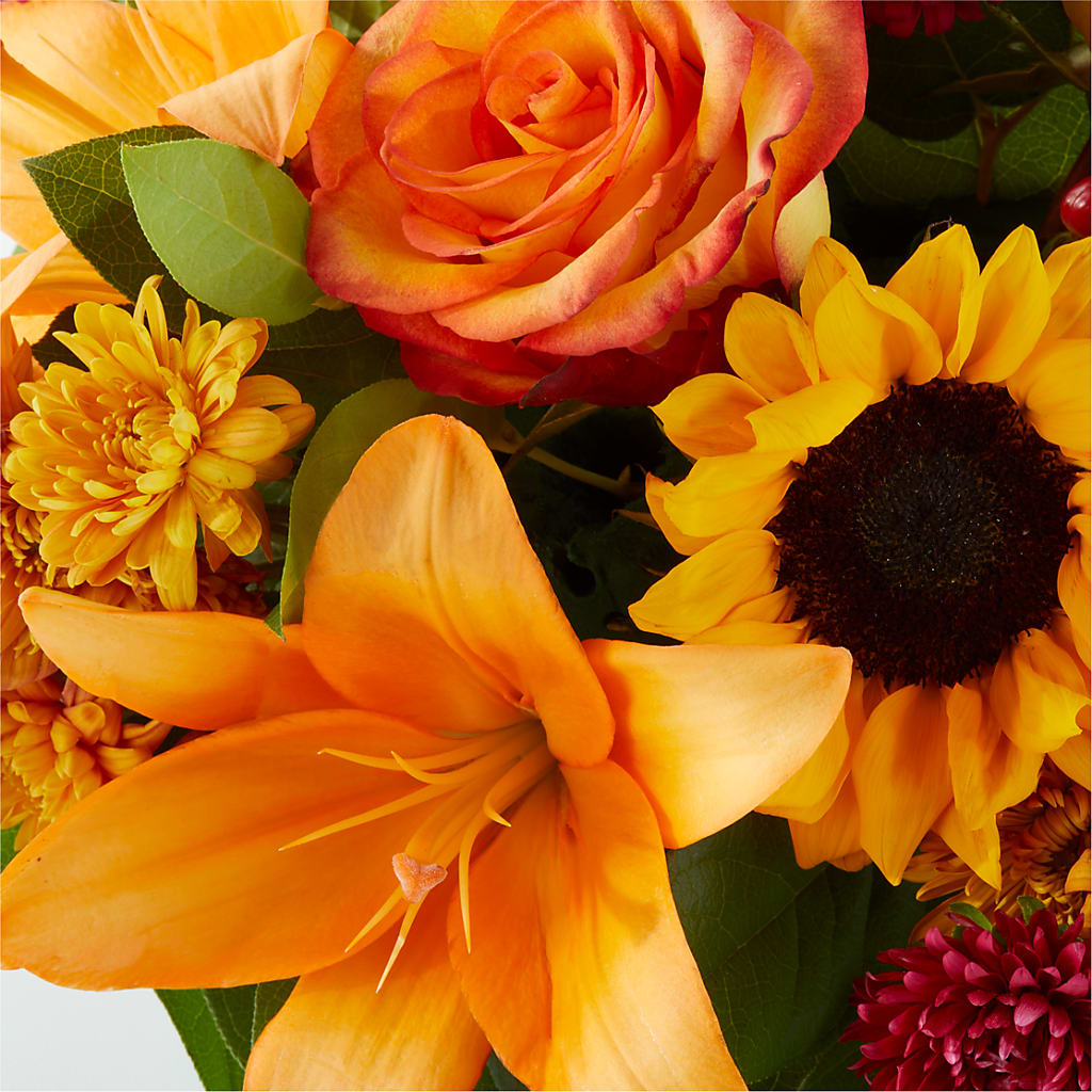 Grateful Centerpiece – CAAN FLORAL & GREENHOUSES LLC, Sheboygan WI